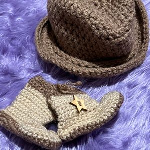 Newborn Cowboy or Cowgirl Photography Outfit
